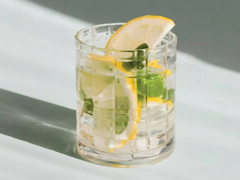 How to Create Carbonated Water at Home?