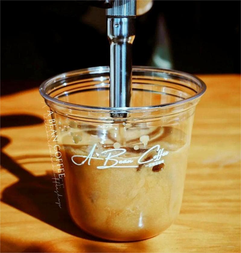 Cloudy-Americano-with-a-Nitro-Charger