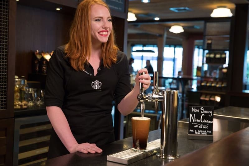 How-to-Make-a-Cloudy-Americano-with-a-Nitro-Charger